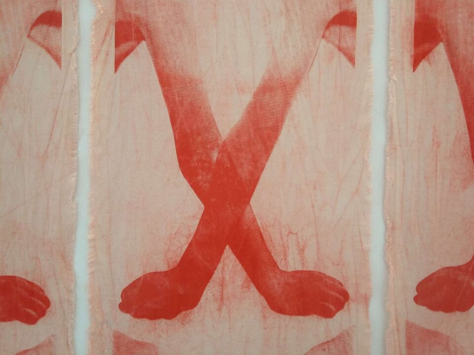 Sans titre 2017 300x300 cm 6 panneaux serigraphies Piece uniique Vue dexposition 2Angles Flers 2